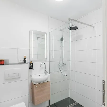 Schoene 2 Zimmer Zentral In West Apartment